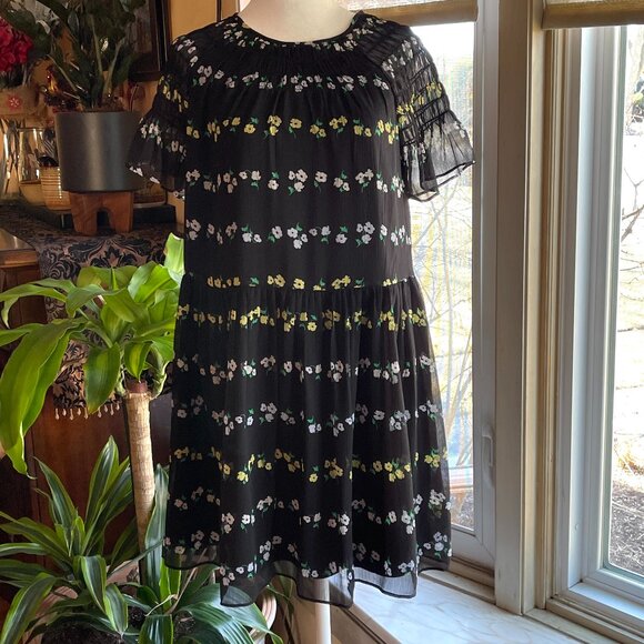 NWOT Ann Taylor Floral Petit Smocked Shift Dress - Picture 2 of 9